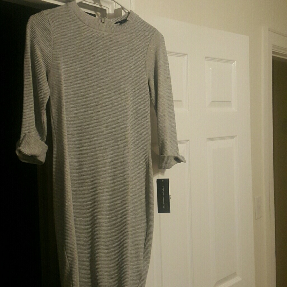 Dress - Picture 2 of 5